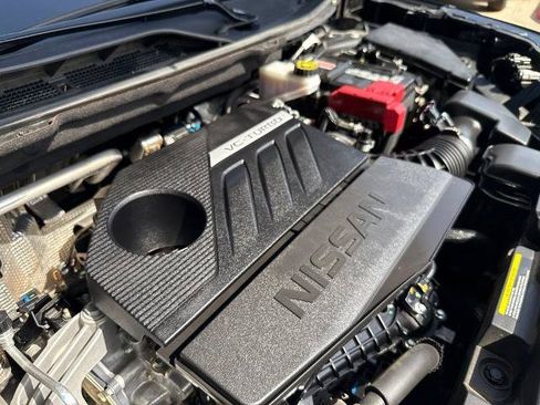 Certified 2024 Nissan Rogue SV FWD image 29