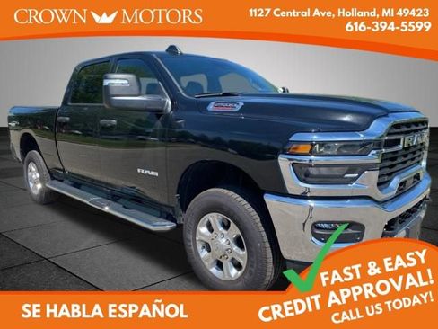 Used 2025 RAM 2500 Big Horn AWD/4WD image 1
