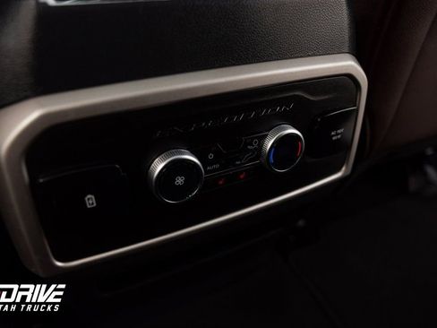 Used 2024 Ford Expedition Limited image 22