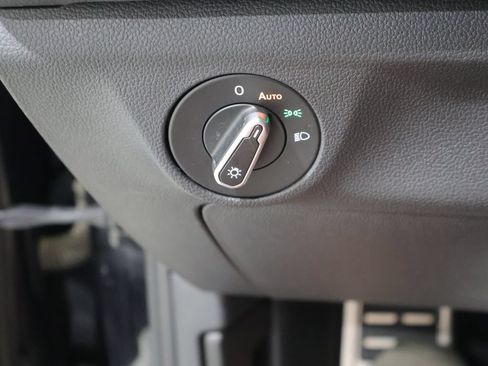 Used 2025 Volkswagen Jetta Sport FWD image 30