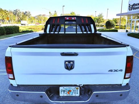 Used 2018 RAM 2500 Tradesman w/ Chrome Appearance Group image 7