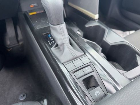 Used 2025 Toyota Camry LE image 42