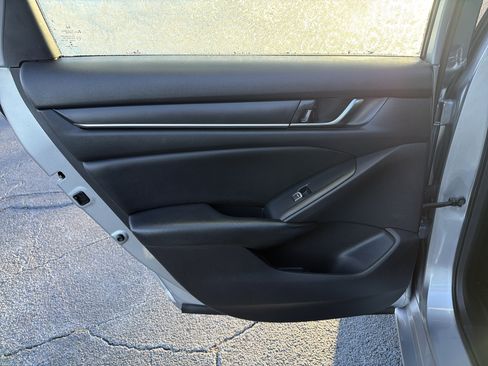 Used 2020 Honda Accord Sport image 20