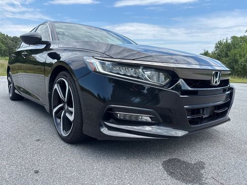 Used 2020 Honda Accord Sport image 7