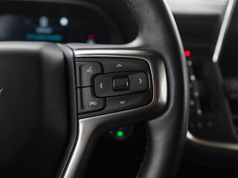 Used 2023 Chevrolet Suburban Premier AWD/4WD image 28