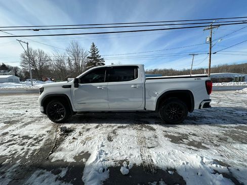 Certified 2024 GMC Sierra 1500 Elevation image 12