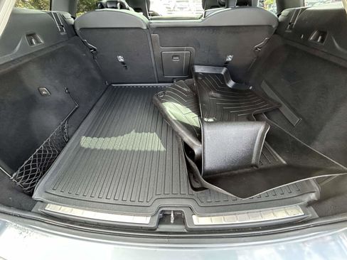 Used 2018 Volvo XC60 T6 Inscription w/ Convenience Package image 17