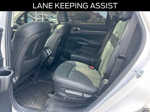 Used 2025 Kia Sorento X-Line EX AWD/4WD image 17