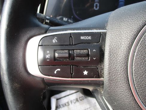 Used 2023 Kia Sportage EX image 18