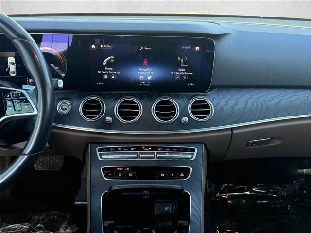 Used 2021 Mercedes-Benz E 350 Sedan w/ Premium Package image 17