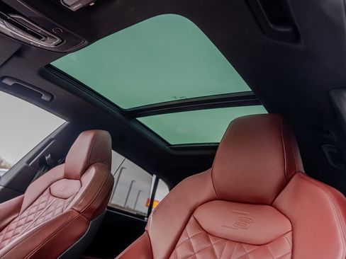 Used 2023 Audi SQ8 Prestige image 19