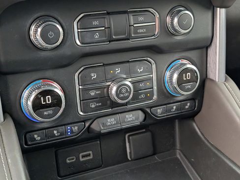 Used 2021 GMC Yukon SLT RWD image 26