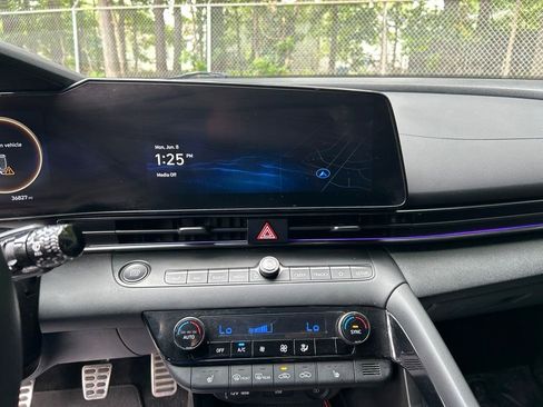 Used 2022 Hyundai Elantra N FWD image 18