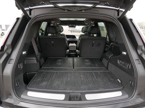 Certified 2026 Cadillac Vistiq Sport w/ LPO, Floor Liner Package AWD/4WD image 18