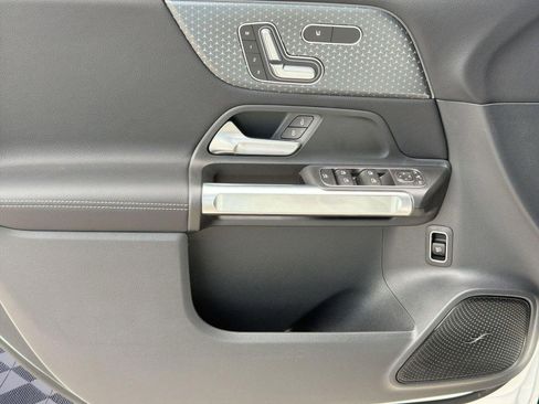 New 2026 Mercedes-Benz GLB 250 4MATIC image 13