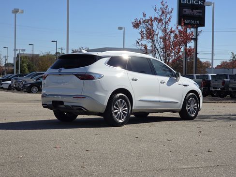 Used 2023 Buick Enclave Essence w/ Trailering Package, 5000 lbs. image 7