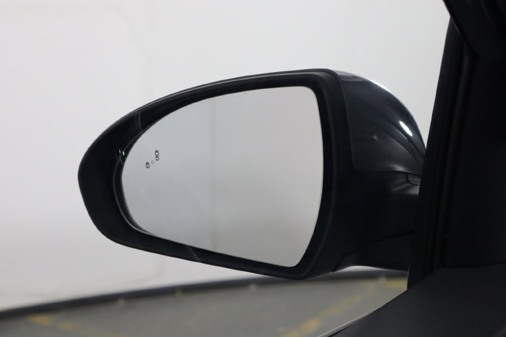 Used 2021 Hyundai Ioniq Limited FWD image 41