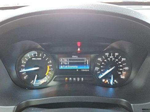 Used 2018 Ford Explorer XLT FWD image 24