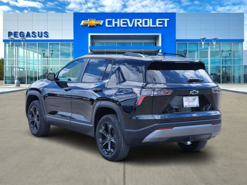 New 2026 Chevrolet Equinox LT w/ Midnight Edition FWD image 4
