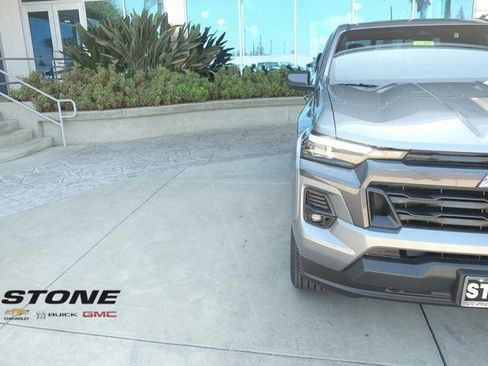 Used 2025 Chevrolet Colorado LT w/ LT Convenience Package AWD/4WD image 32