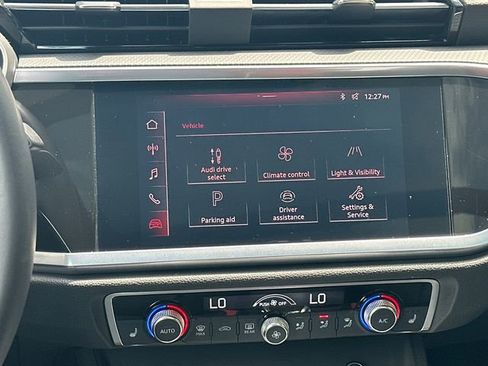 Used 2019 Audi Q3 2.0T Premium w/ Convenience Package AWD/4WD image 27