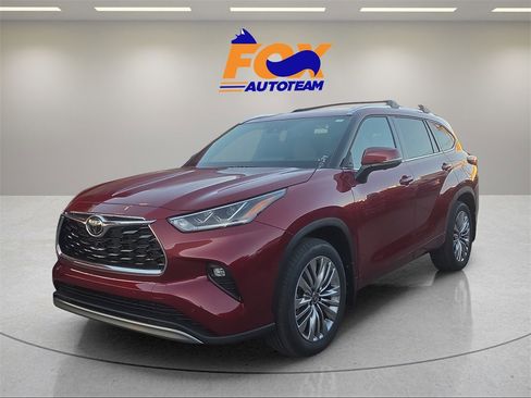 New 2026 Toyota Highlander Platinum image 1