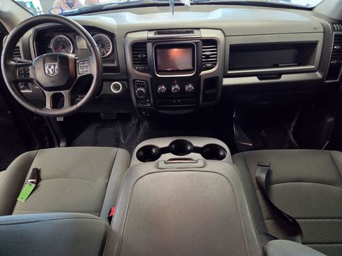 Used 2017 RAM 1500 Express image 43