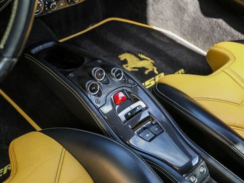 Used 2013 Ferrari 458 Spider RWD image 45
