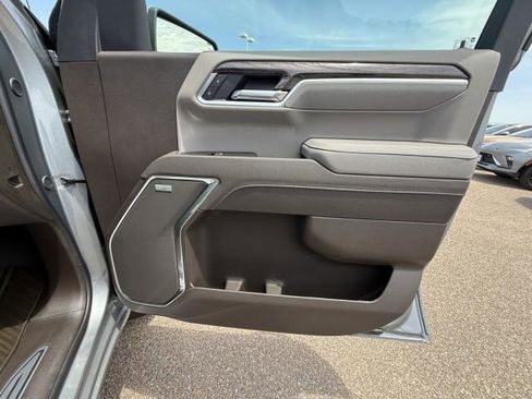 New 2026 Chevrolet Silverado 1500 LTZ w/ Z71 Off-Road Package AWD/4WD image 18