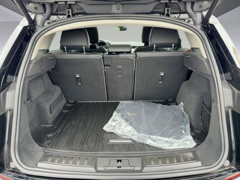 Used 2024 Land Rover Range Rover Evoque Dynamic SE image 51