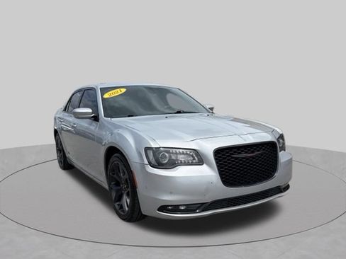 Used 2021 Chrysler 300 S RWD image 9