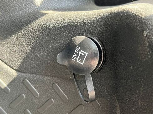 Used 2018 Jeep Wrangler Unlimited Sahara AWD/4WD image 22