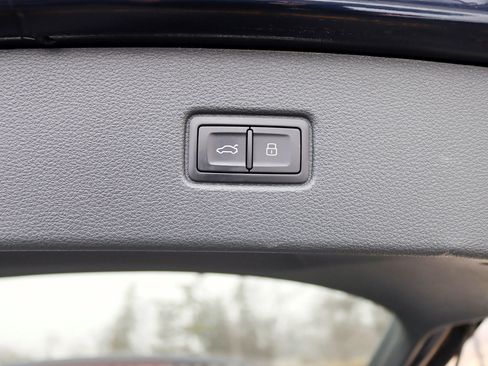 Used 2017 Audi Q7 3.0T Premium Plus image 44