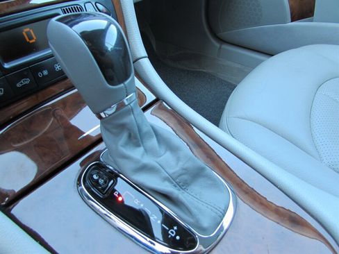 Used 2004 Mercedes-Benz CLK 500 Coupe image 19
