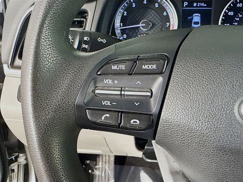 Used 2020 Hyundai Elantra SE w/ Cargo Package (C1) image 14