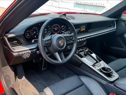 Certified 2023 Porsche 911 Carrera RWD image 4