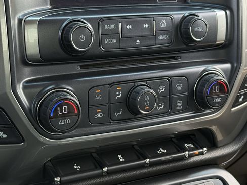 Used 2017 Chevrolet Silverado 1500 LTZ w/ Texas Edition image 18