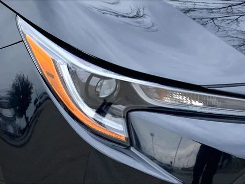 Used 2020 Toyota Corolla LE image 27