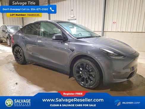 Used 2023 Tesla Model Y AWD image 5