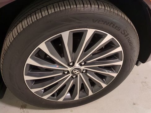 Used 2023 Hyundai Palisade Calligraphy image 23