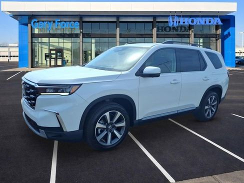 Certified 2024 Honda Pilot Elite image 4