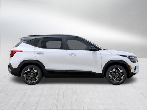 New 2025 Kia Seltos S image 11