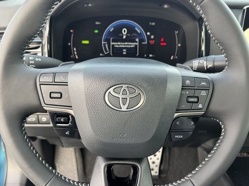 New 2026 Toyota Camry SE FWD image 21