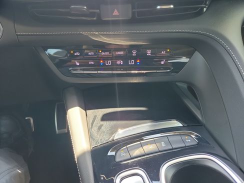 Used 2023 Buick Envision Essence w/ Technology Package I FWD image 26