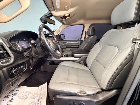 Used 2019 RAM 1500 Big Horn AWD/4WD image 3