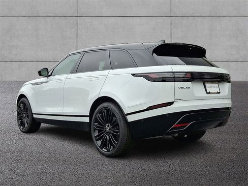 New 2026 Land Rover Range Rover Velar Dynamic SE image 2
