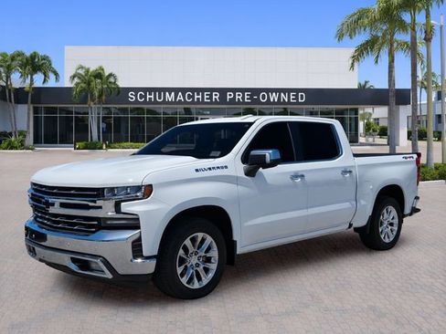 Used 2020 Chevrolet Silverado 1500 LTZ w/ LTZ Premium Package AWD/4WD image 3