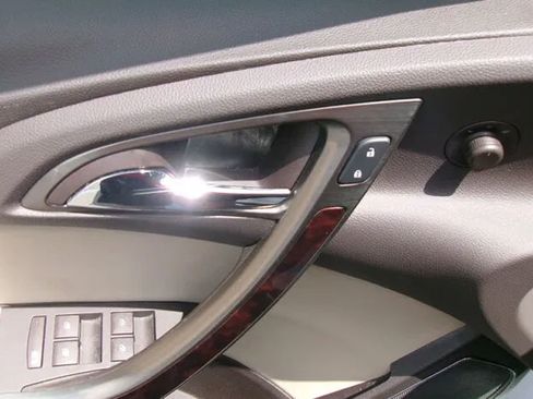 Used 2014 Buick Verano FWD image 14