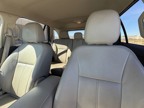 Used 2013 Ford Edge SEL image 18