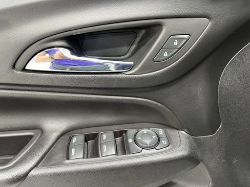 Used 2019 Chevrolet Equinox LT AWD/4WD image 13